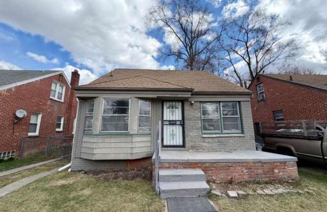3 Bedroom 1 Bath Welcome Section 8 Call 313-429-3244 Kpm Detroit