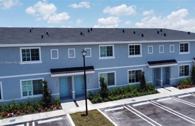 1064 NW 5 TER