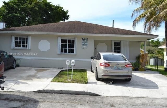 6920 NW 4th Ave - 6920 Northwest 4th Avenue, Miami, FL 33150