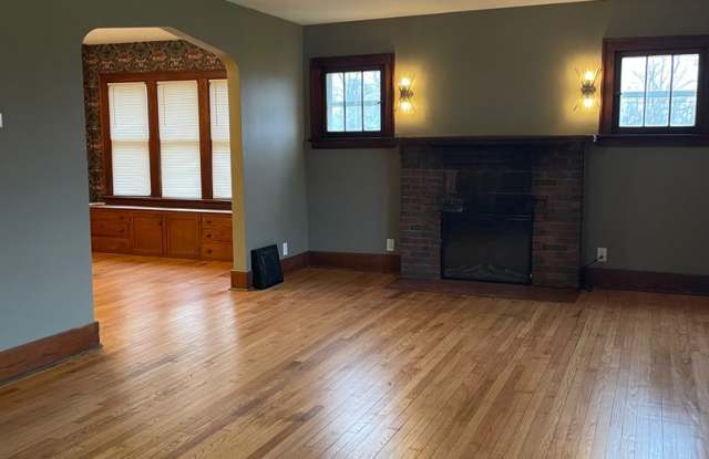 Four Bedroom Farmhouse on Three Acres