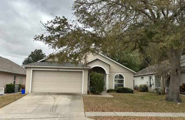 3/2 Home In Beautiful Country Club Park! Includes Lawn Service!