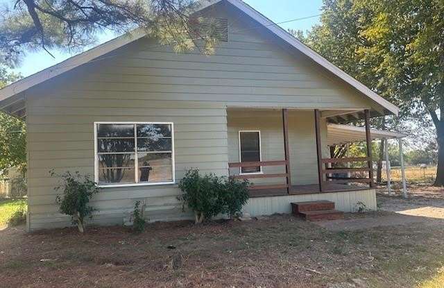 Photo of 532 W Hughes Street