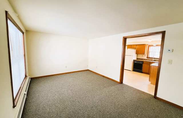 Spacious  Updated 2-Bedroom Apartment in Prime Location!