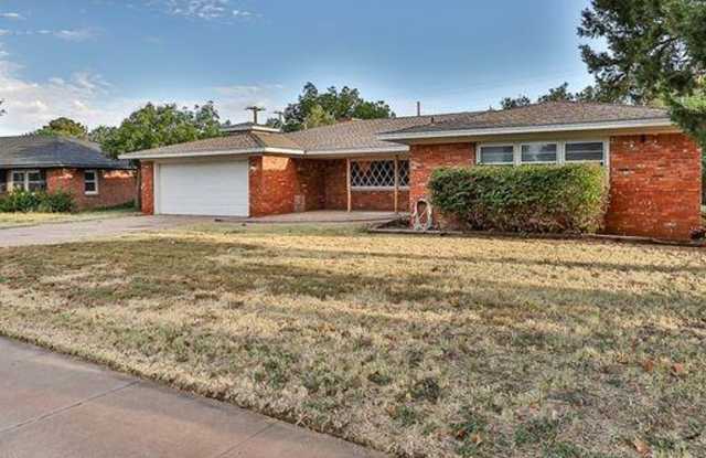 Room to Grow! Spacious, Remodeled 3/2/2 in Great Location!