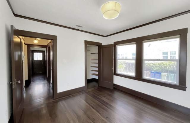 518 East 18th Street