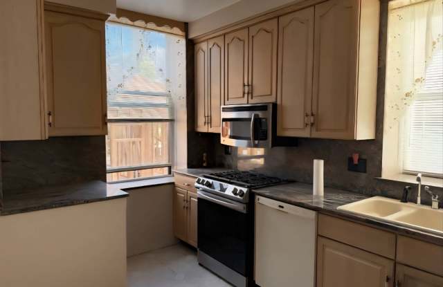 Photo of 234 Vredenburgh  Rd