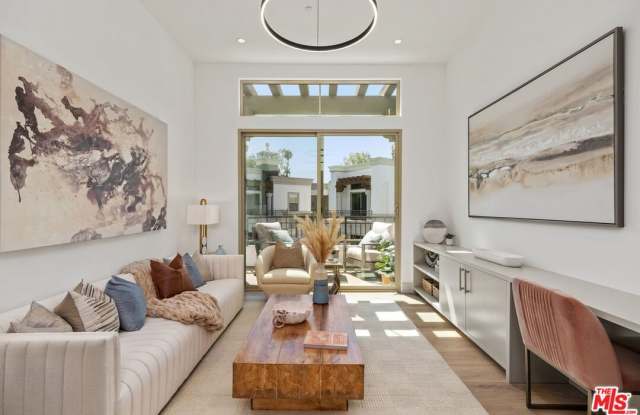 130 S Sepulveda Blvd unit: 101