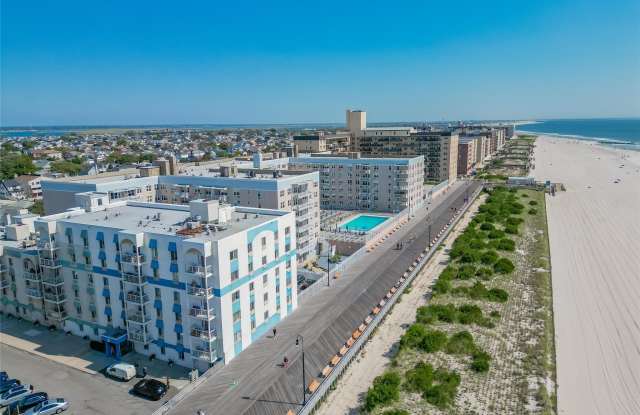 10 Franklin Boulevard unit: 408