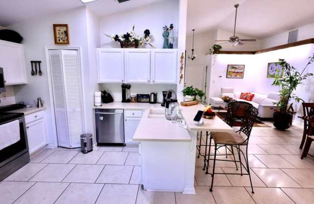2220 Soundings Court, Greenacres, FL 33413 - 2036