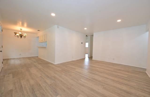 Photo of 153 W Green St