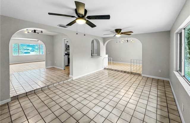 206 SE 46th Terrace