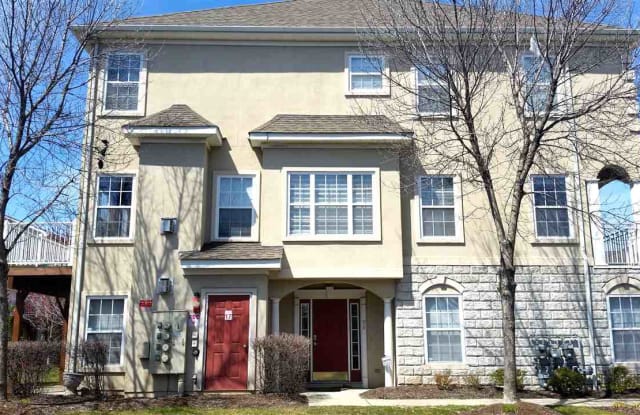 98 OSPREY CT - 98 Osprey Ct, Secaucus, NJ 07094