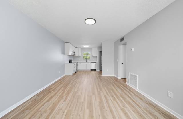 710 E Floribraska Ave