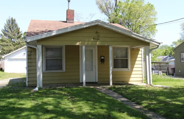 4121 3rd St - 4121 3rd Street, Des Moines, IA 50313