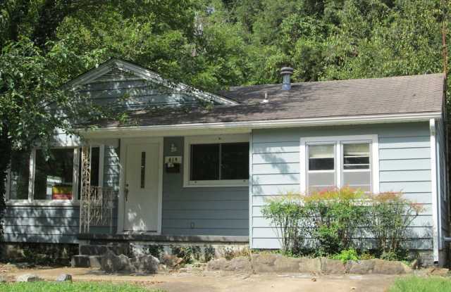 619 Eiserman Ave.