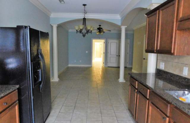 Photo of 3098 S Cashua