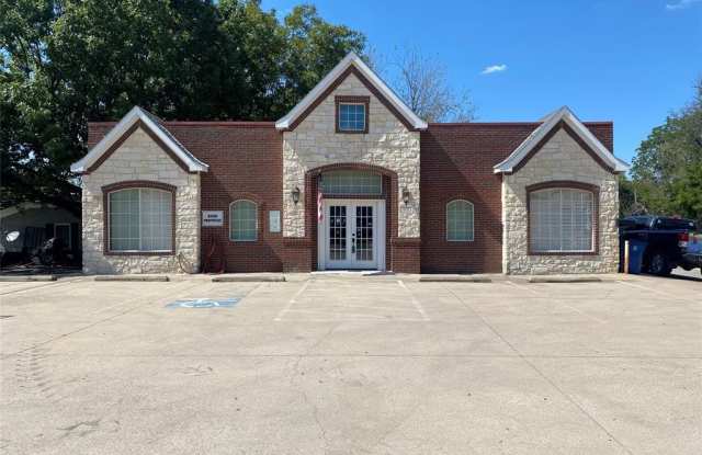 Photo of 800 W 2nd Avenue