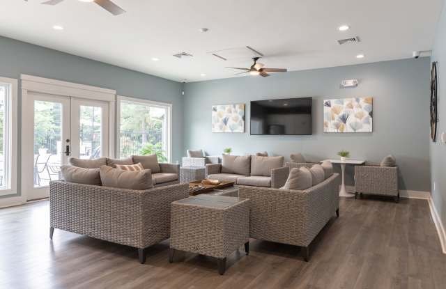 Hickory Woods Apartments