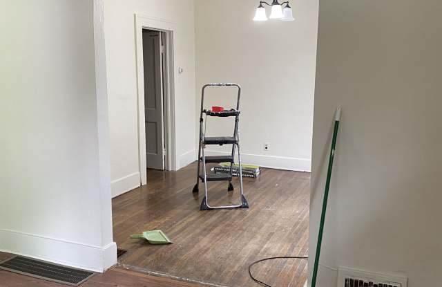 504 South Forest Avenue