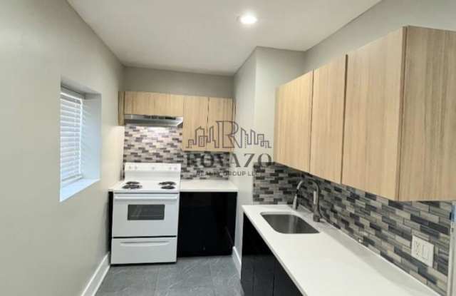 10 Mitchell Street