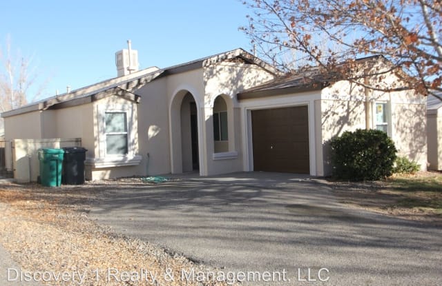 992 Charles Drive NE - 992 NE Charles Dr NE, Rio Rancho, NM 87144