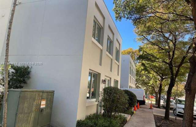 40 Calabria Ave # 101 (A11989411)