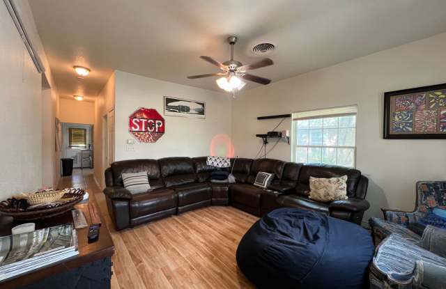547 Crow St., Stephenville, TX 76401