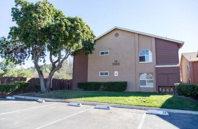 1065 E Washington Ave.