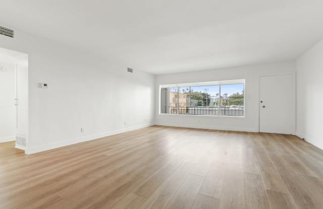 1128 7th Street