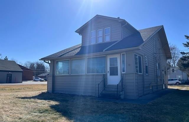 Photo of 2175 W AUBURN Road