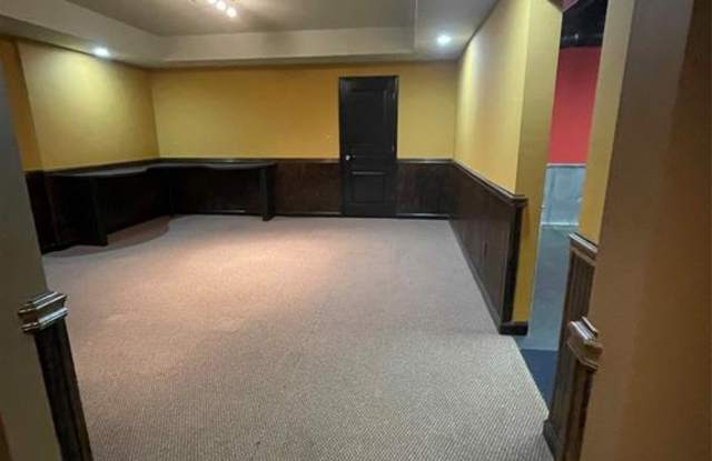 1370 Springwood Drive Northwest