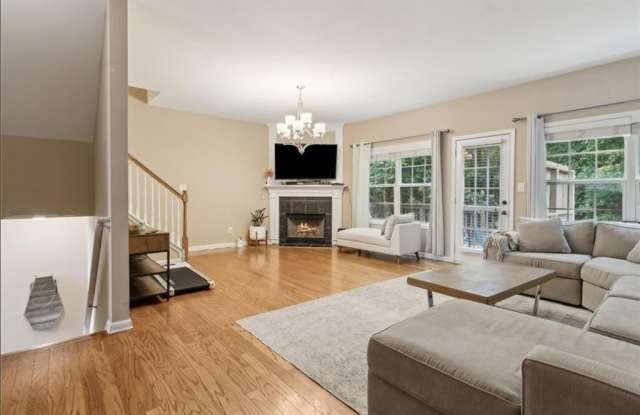 1601 Signal Flag Way