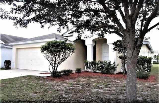 11612 TROPICAL ISLE LANE