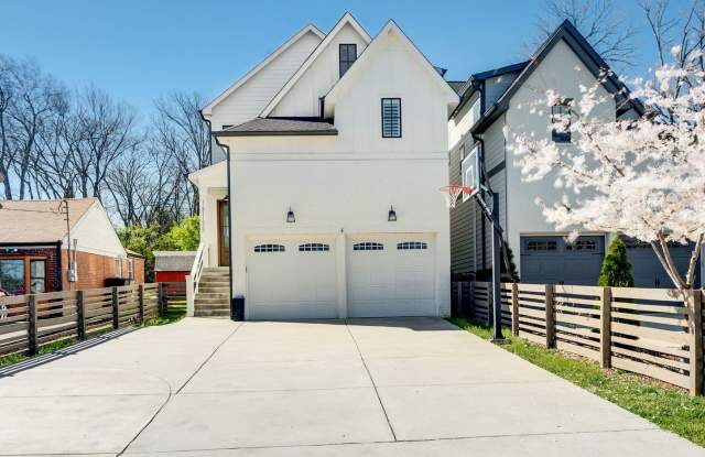 Stunning 4BE/3.5BA home located in the heart of Green Hills! - 1819 Shackleford Road, Nashville, TN 37215