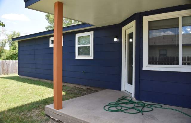 4 Bd / 2 Bath in Killeen! Convenient to Fort Cavazos!