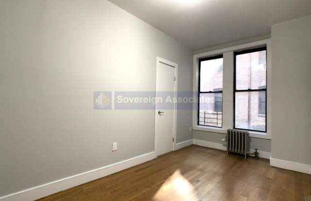 Photo of 12 Pinehurst Avenue