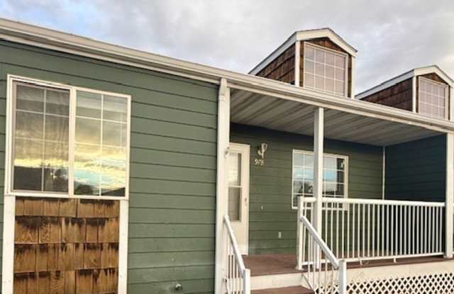 3 Bedroom 2 Bathroom Pet Friendly-Belgrade