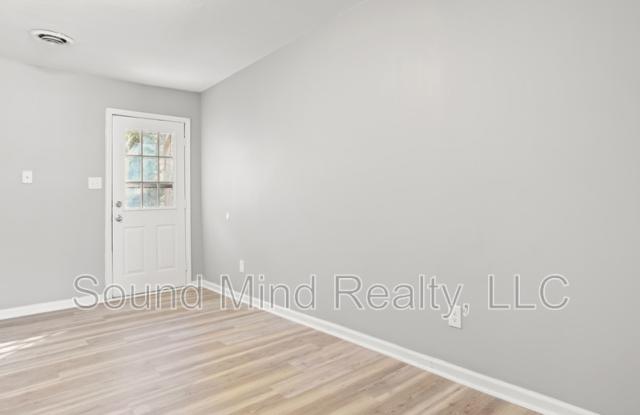 1401 Sportsman Trail