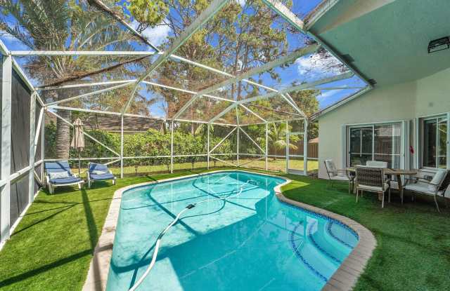 945 Sunflower Avenue