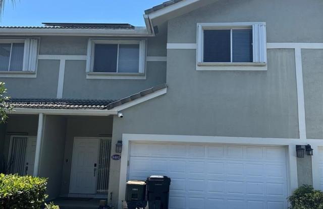 5402 Pointe Villa Dr