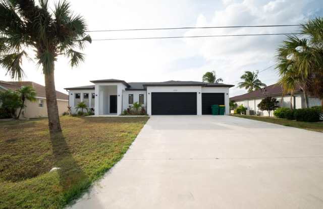 4129 FLAMINGO BOULEVARD