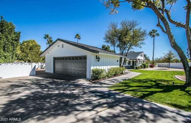 6818 E Valley Vista Lane
