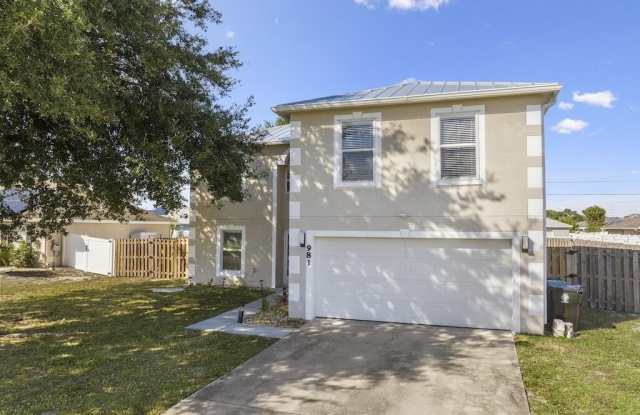 981 SW Mcelroy Avenue