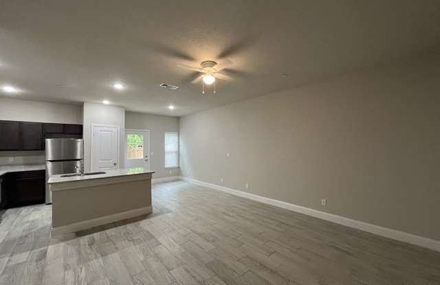 7813 Savannah Brooks