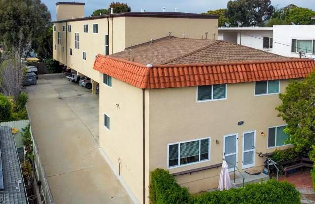 Live in the Heart of Downtown El Segundo! 2 Bedroom 1.5 Bath Available Now!!