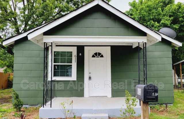 611 Newbern Ave