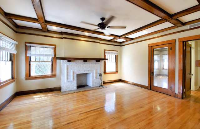 2809 Wheeling Avenue