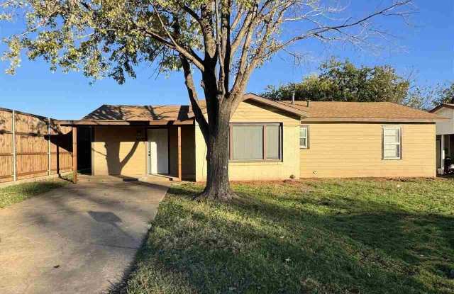 Photo of 4007 GOSSETT DRIVE