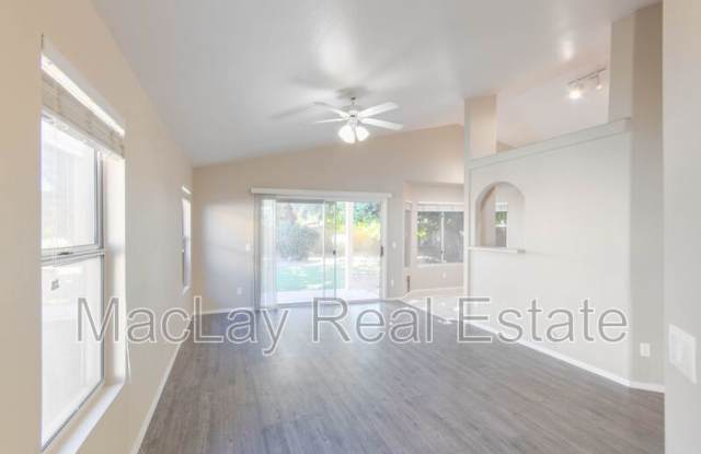 213 W. Caroline Lane