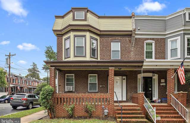 1422 N UNION Street